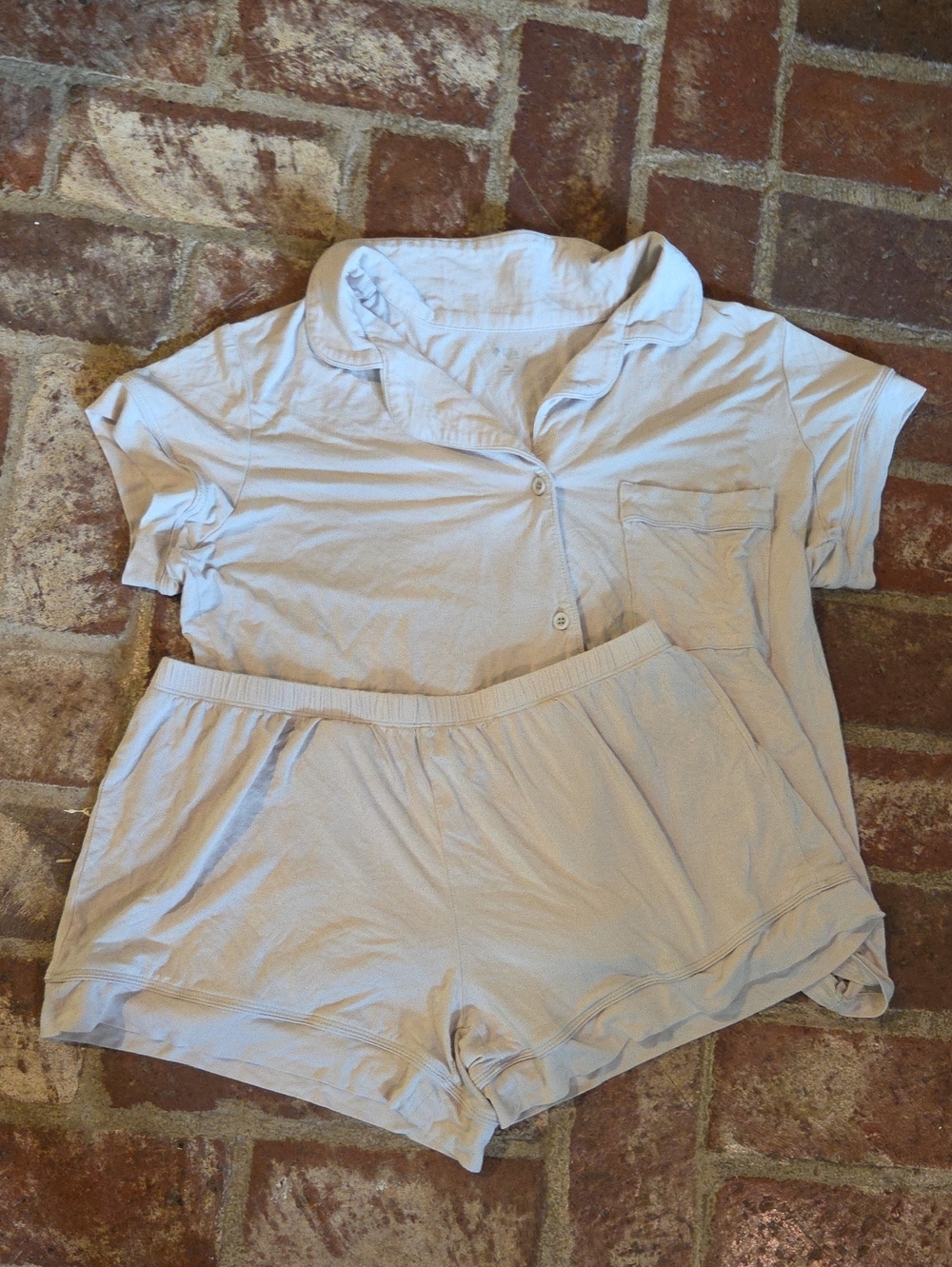 Kyte Baby Women's Short Sleeve Pajama Set Oat Medium